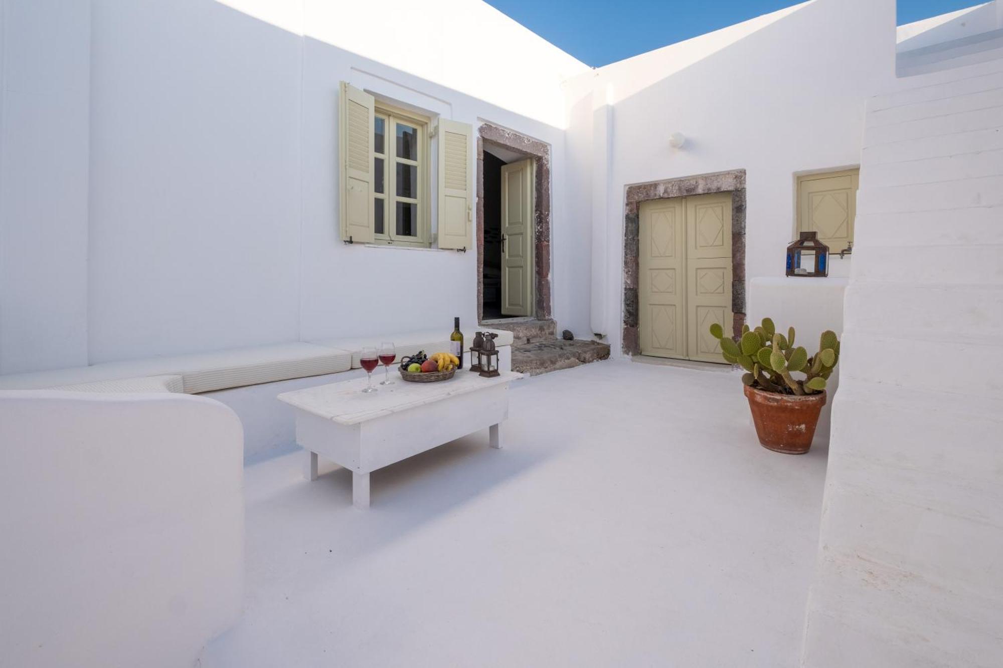 Art Canava Luxury Villas ฟิรา ภายนอก รูปภาพ