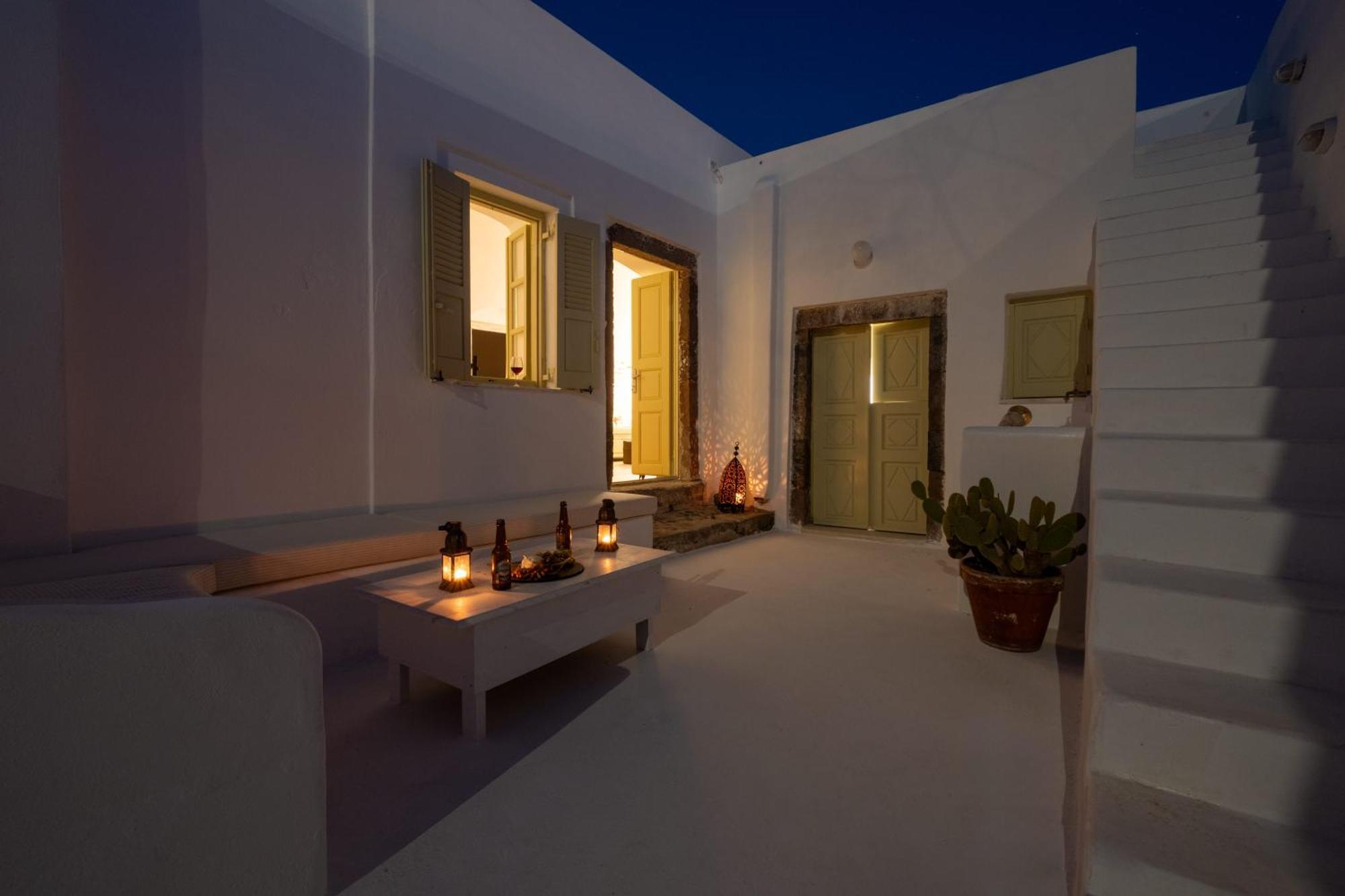 Art Canava Luxury Villas ฟิรา ภายนอก รูปภาพ